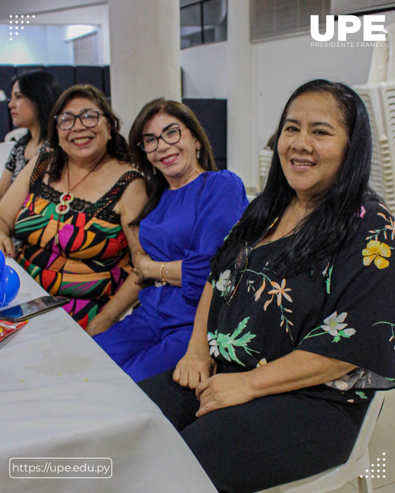 Cena de Fin de Año en la Facultad de Ciencias de la Salud: Celebrando un Año de Éxitos Académicos en UPE